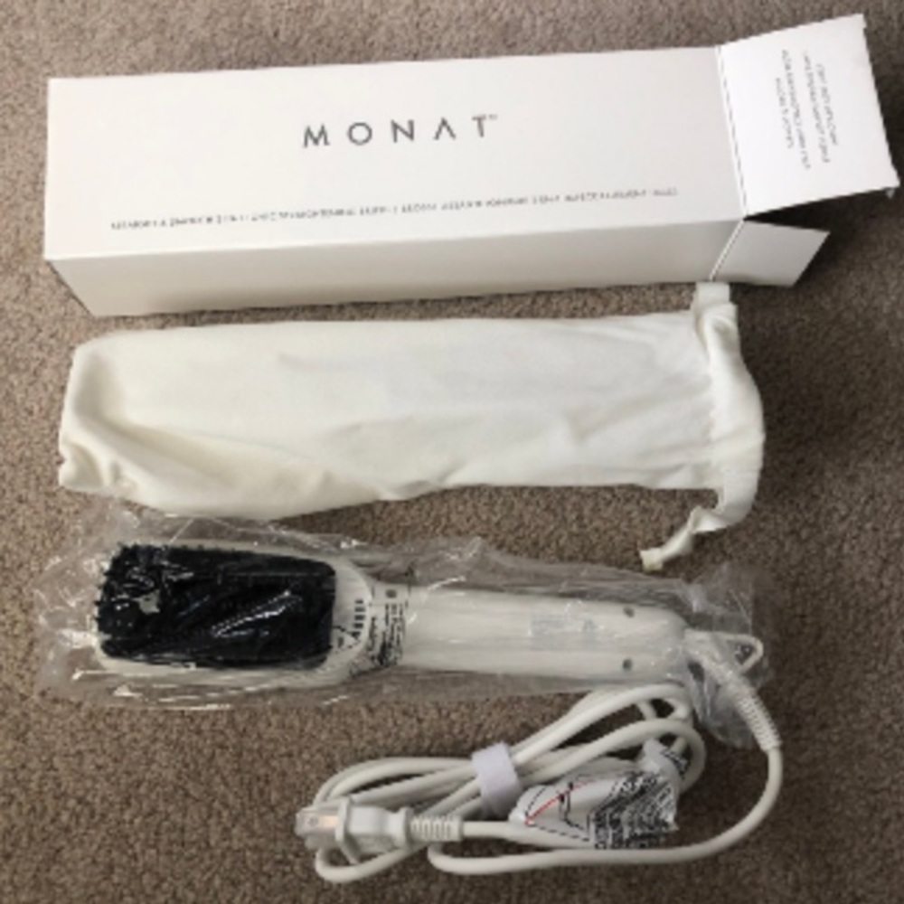 Monat Straightening Brush